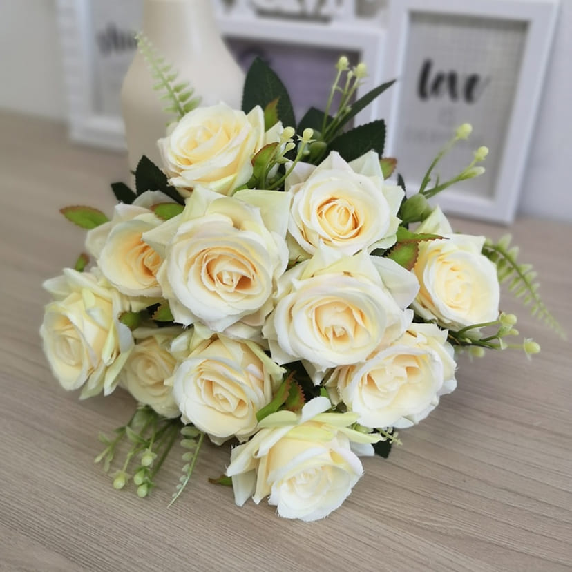 Искусственные цветы в Балаково | Цветы искусственные «Розы острые», молочно-персиковые, букет